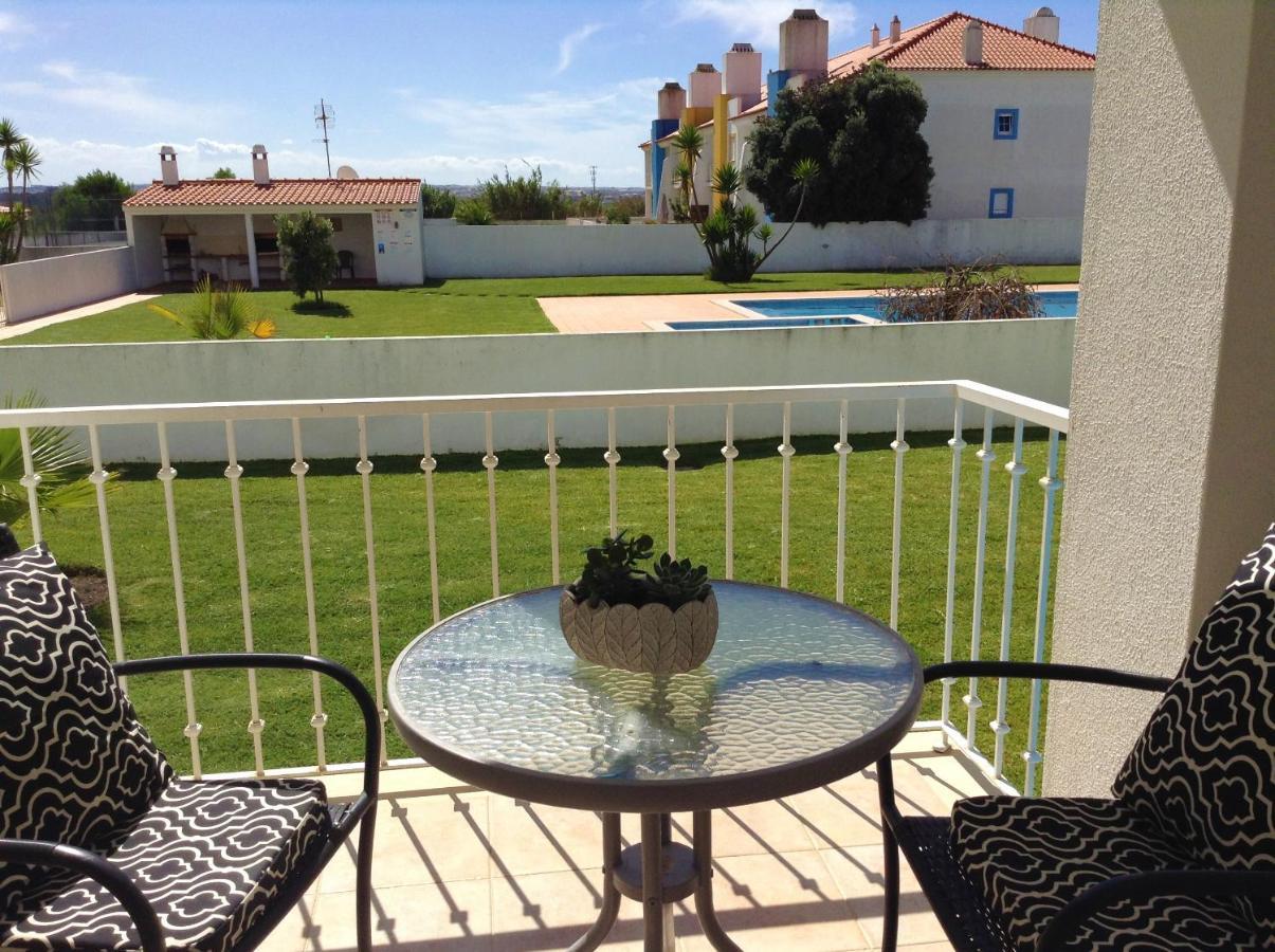 Palmeiras Apartement - T1 Com Piscina Baleal Exteriör bild