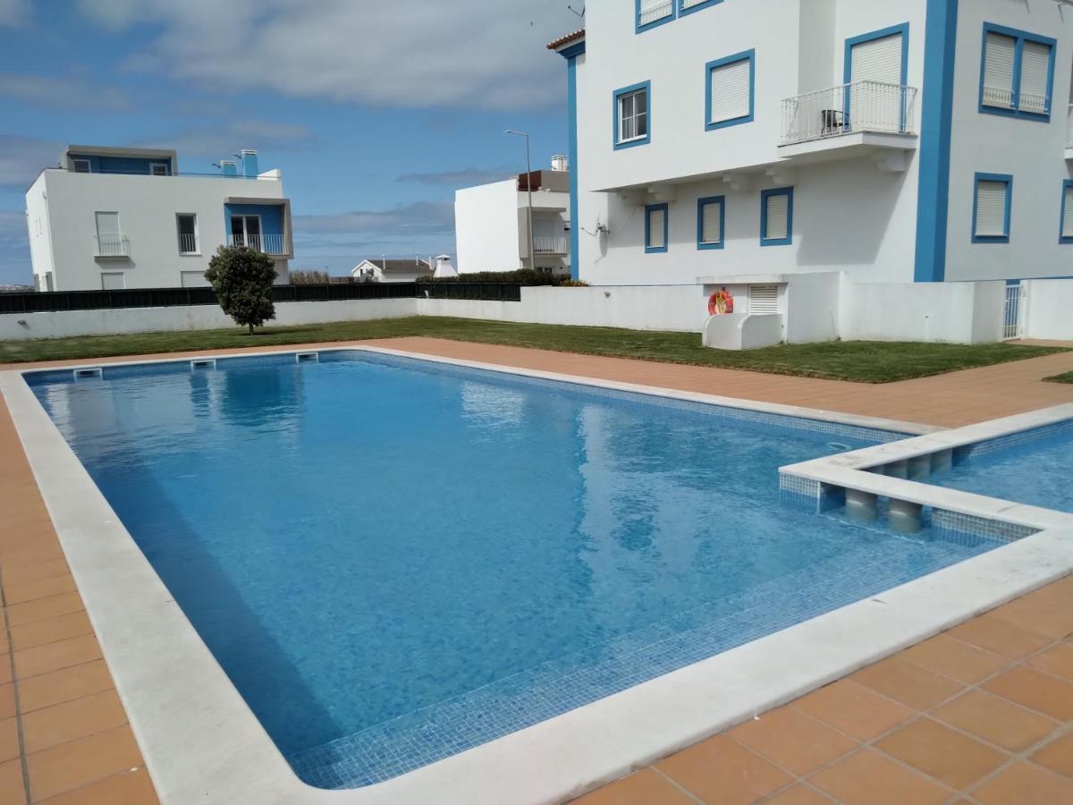 Palmeiras Apartement - T1 Com Piscina Baleal Exteriör bild
